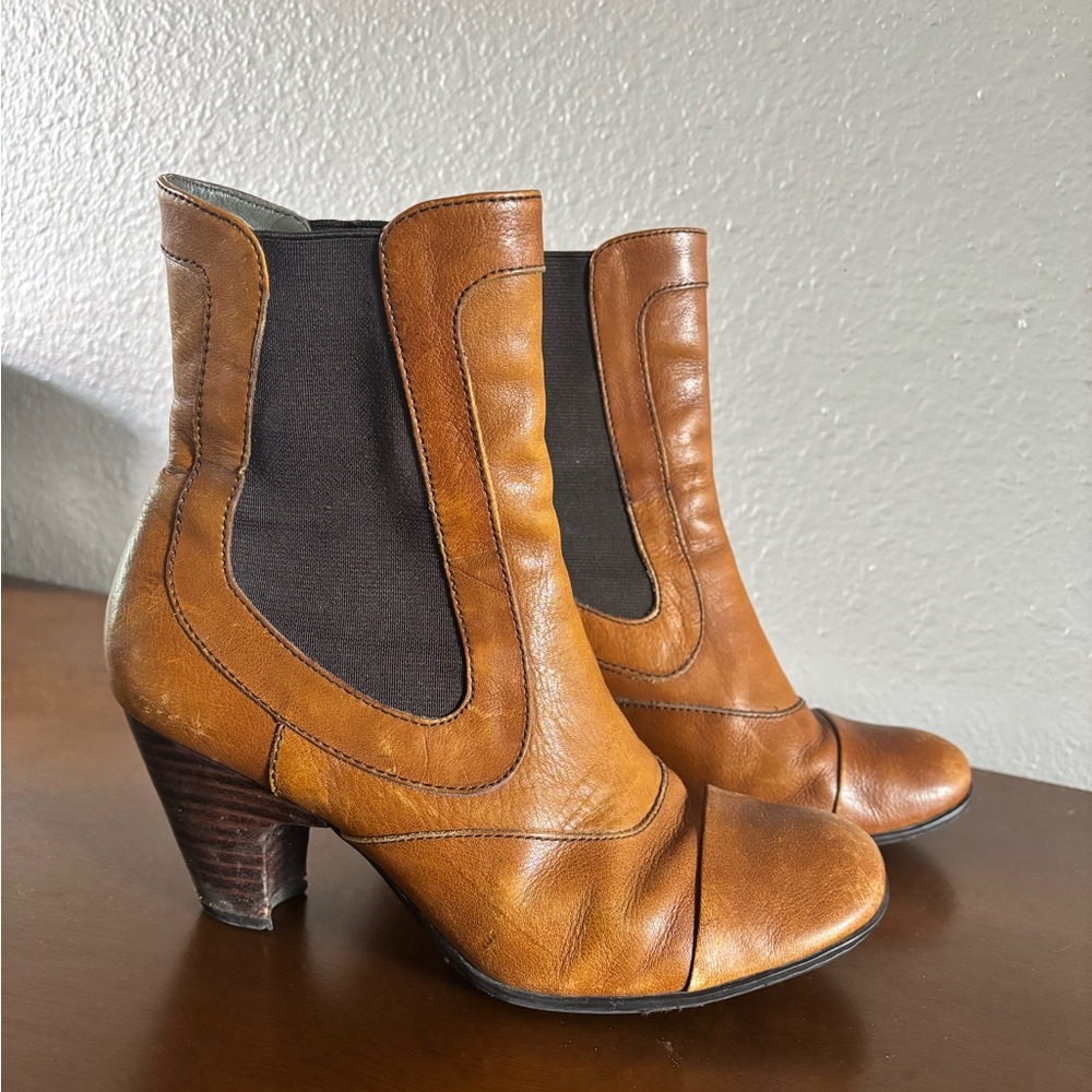 Born Tan and Black Heeled Boots